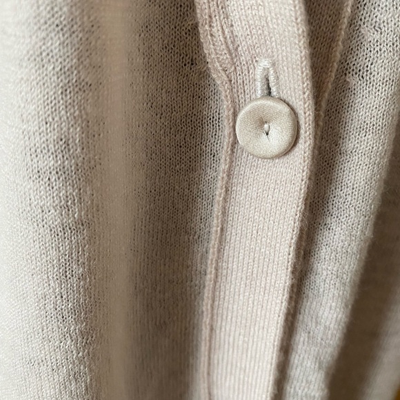 🔥last call!EUC authentic Valentino silk/lambswool cardigan. Size 12 - Picture 3 of 9